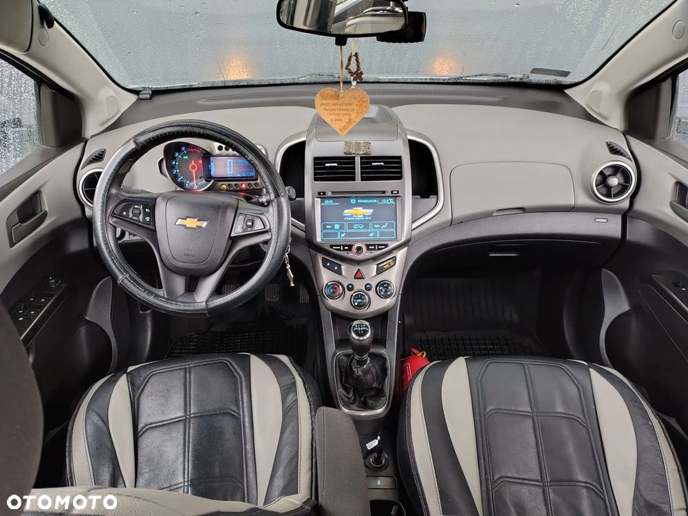 Chevrolet Aveo - 13