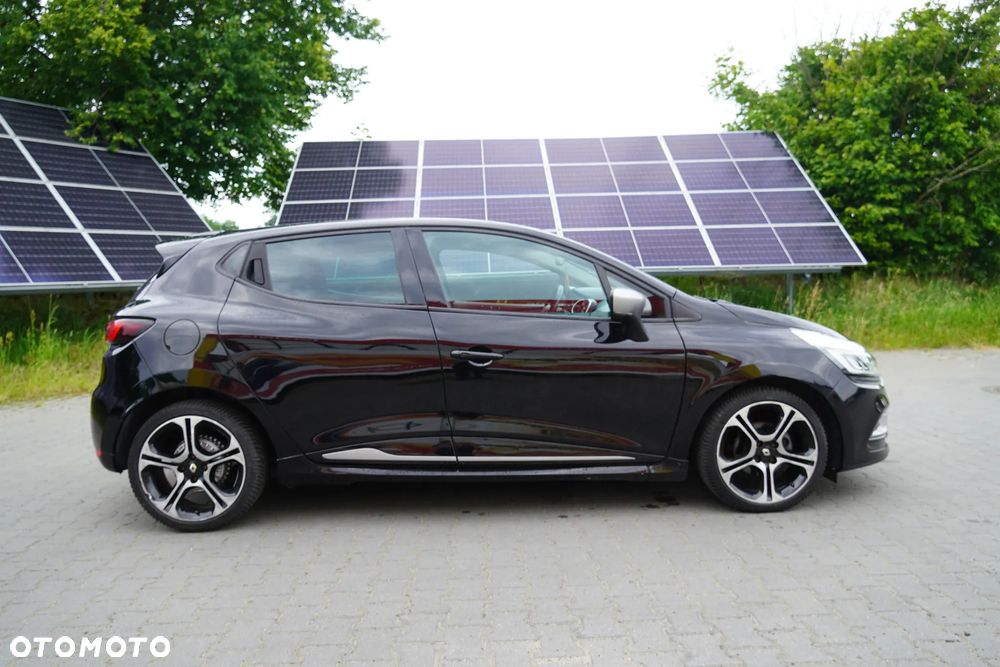Renault Clio - 10