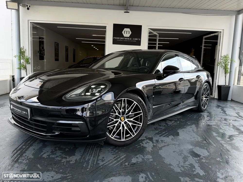 Porsche Panamera 4 E-Hybrid - 1