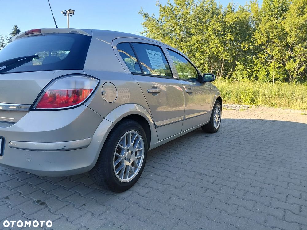 Opel Astra 1.4 - 6