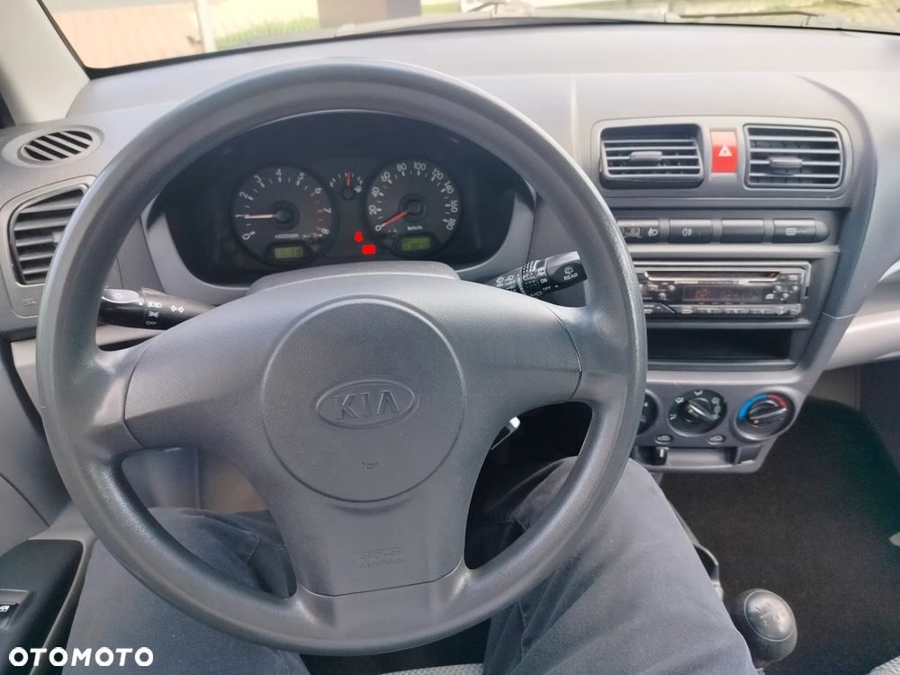 Kia Picanto - 12