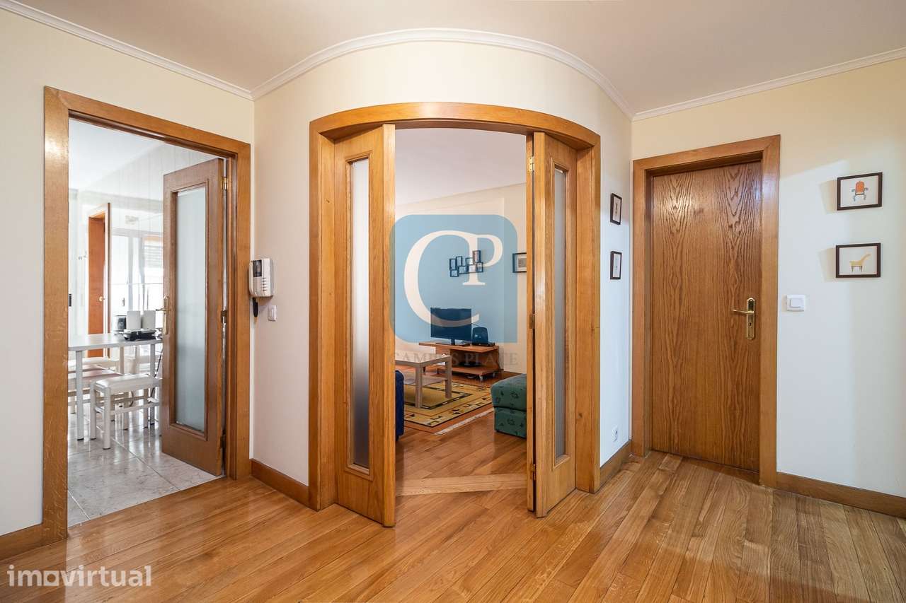 Apartamento T2, mobilado e equipado, ao Hospital S. João - Grande imagem: 3/25