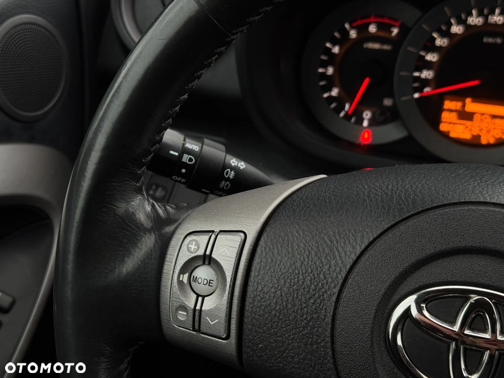 Toyota RAV4 2.2 D-4D Sol 180 - 29