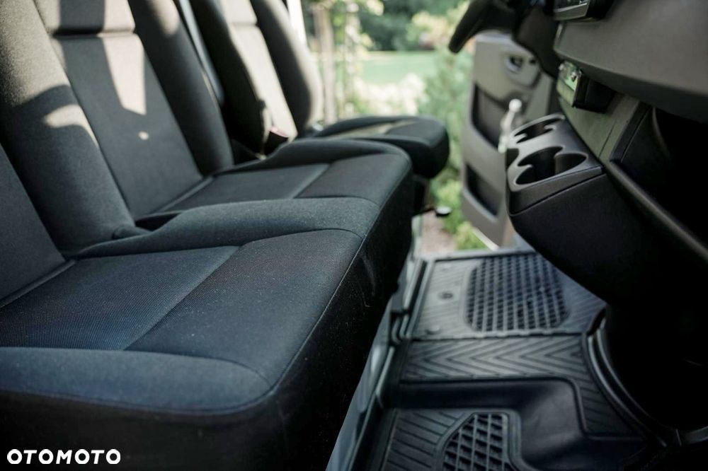 Mercedes-Benz Sprinter - 32