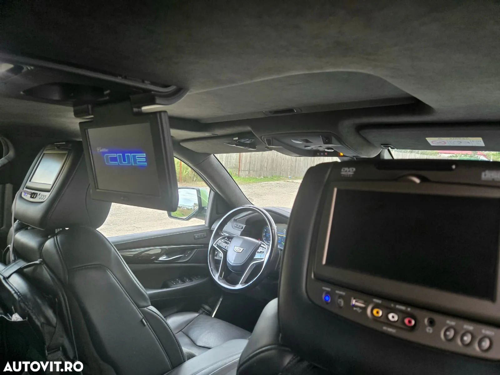 Cadillac Escalade 6.2 V8 AWD AT Platinum - 24
