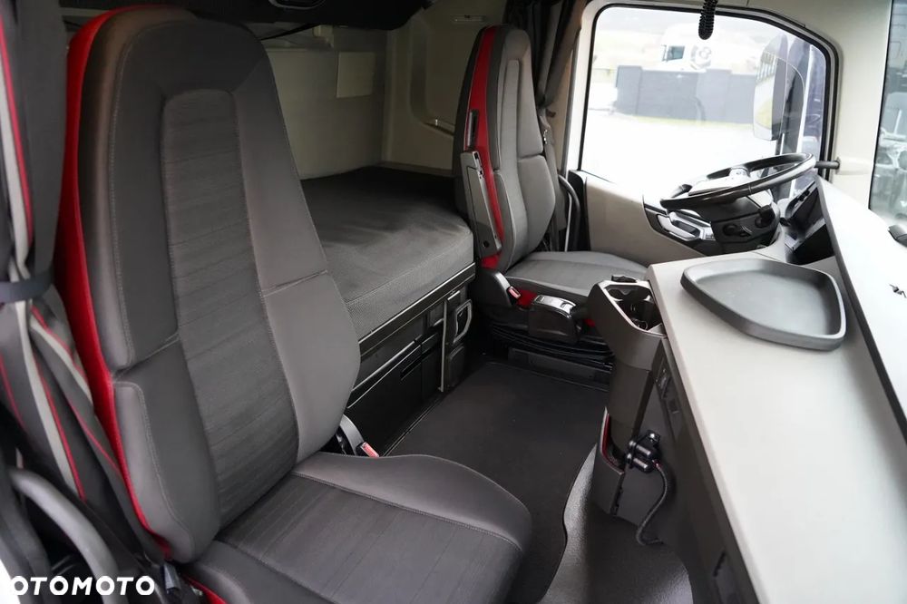 Volvo FH 460 /  LOWDECK / MEGA / I-SHIFT - 33