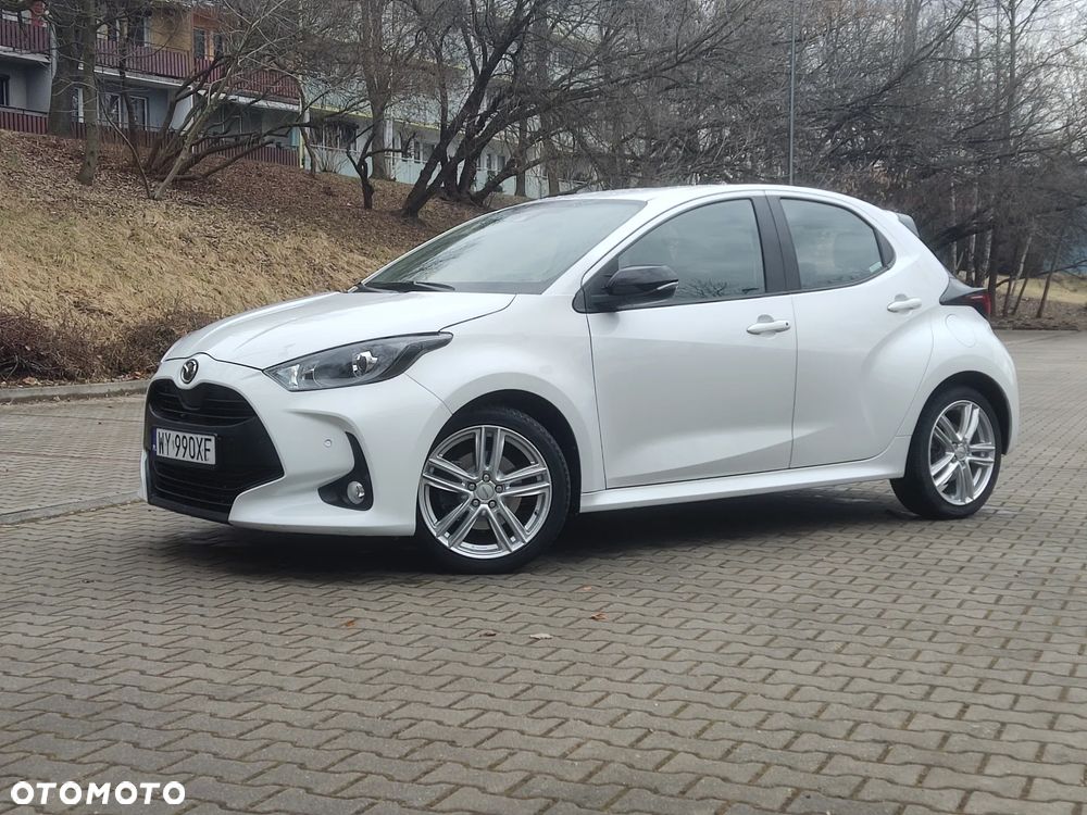 Mazda 2 Hybrid - 3