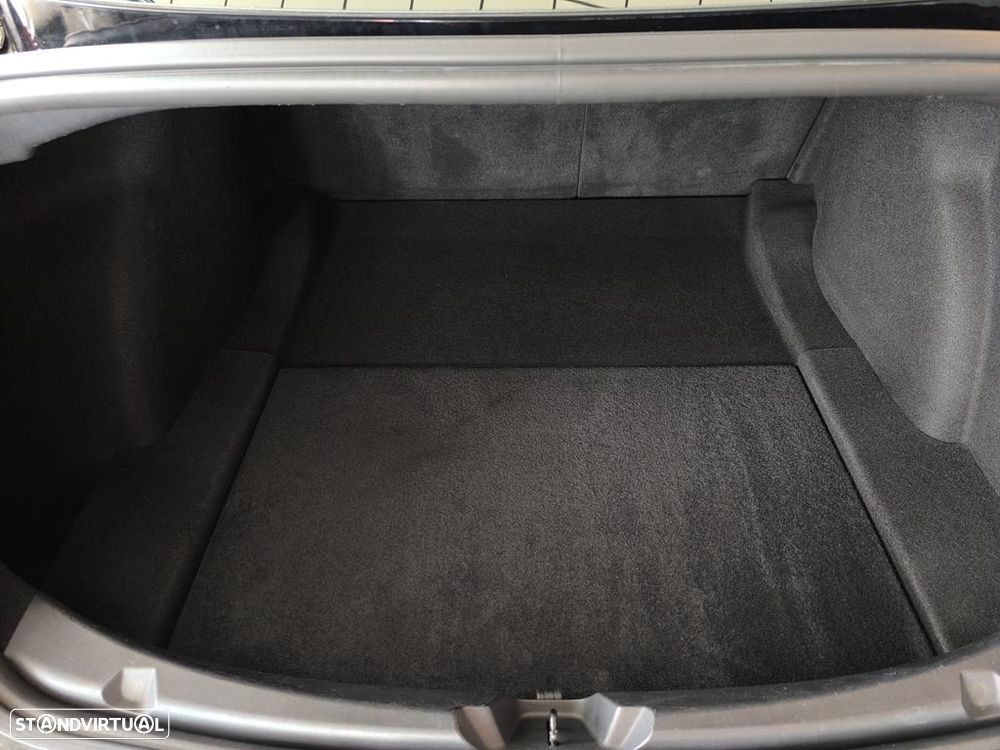 Tesla Model 3 - 21
