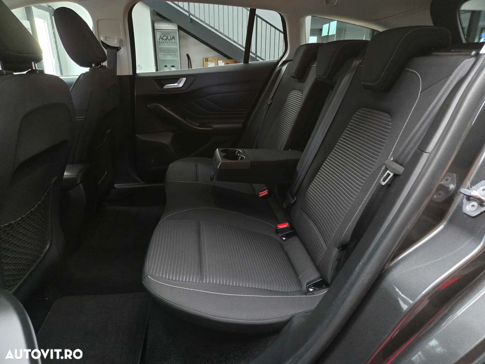 Ford Focus 2.0 EcoBlue Titanium - 19