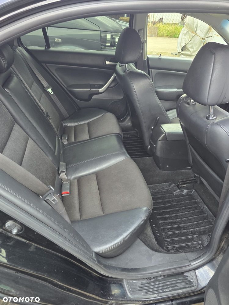 Honda Accord 2.0 Comfort - 17