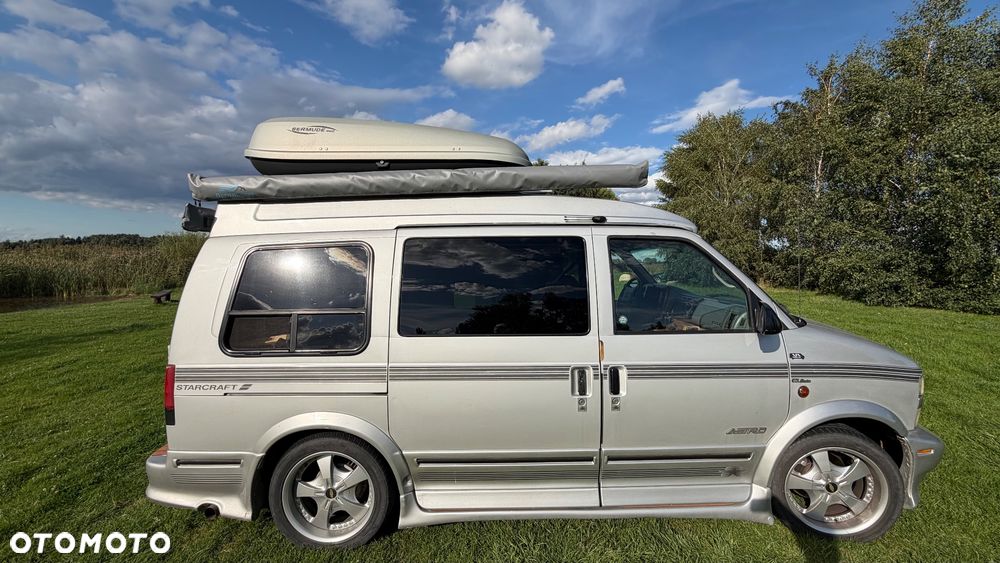 Chevrolet Astro - 2