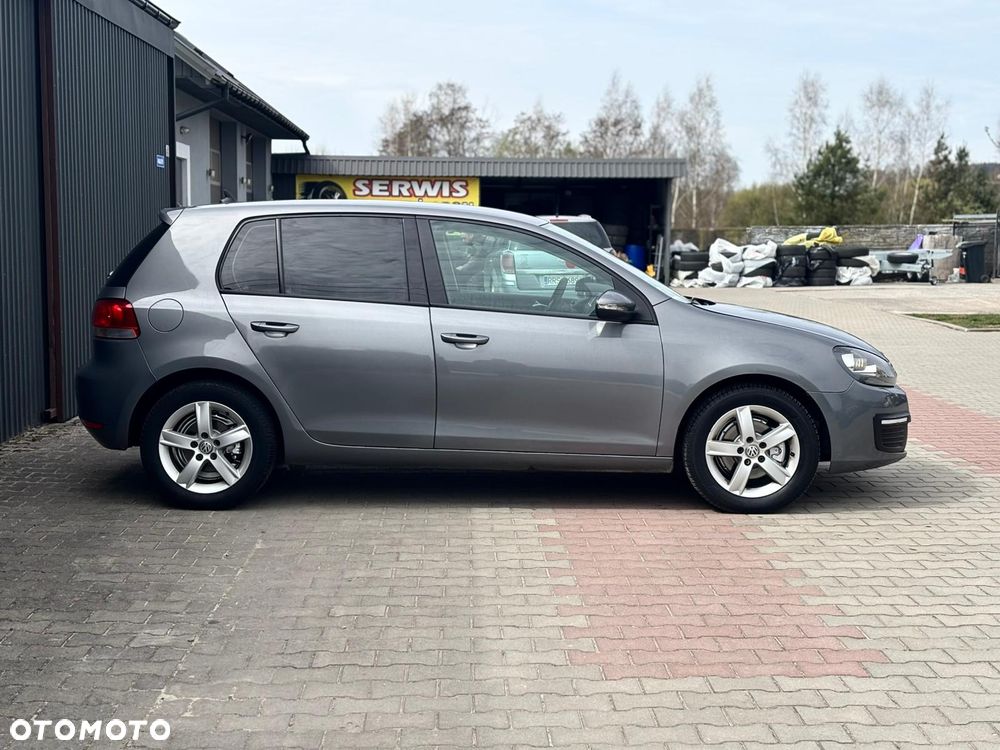 Volkswagen Golf 1.6 TDI DPF Comfortline - 6
