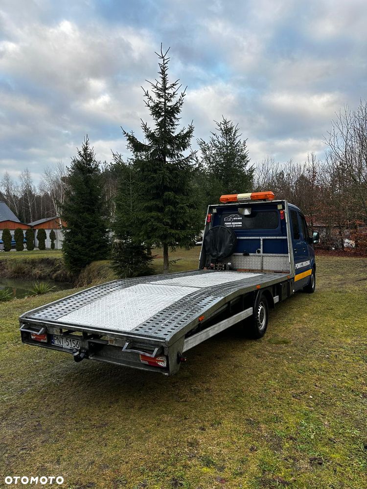 Mercedes-Benz Sprinter - 4