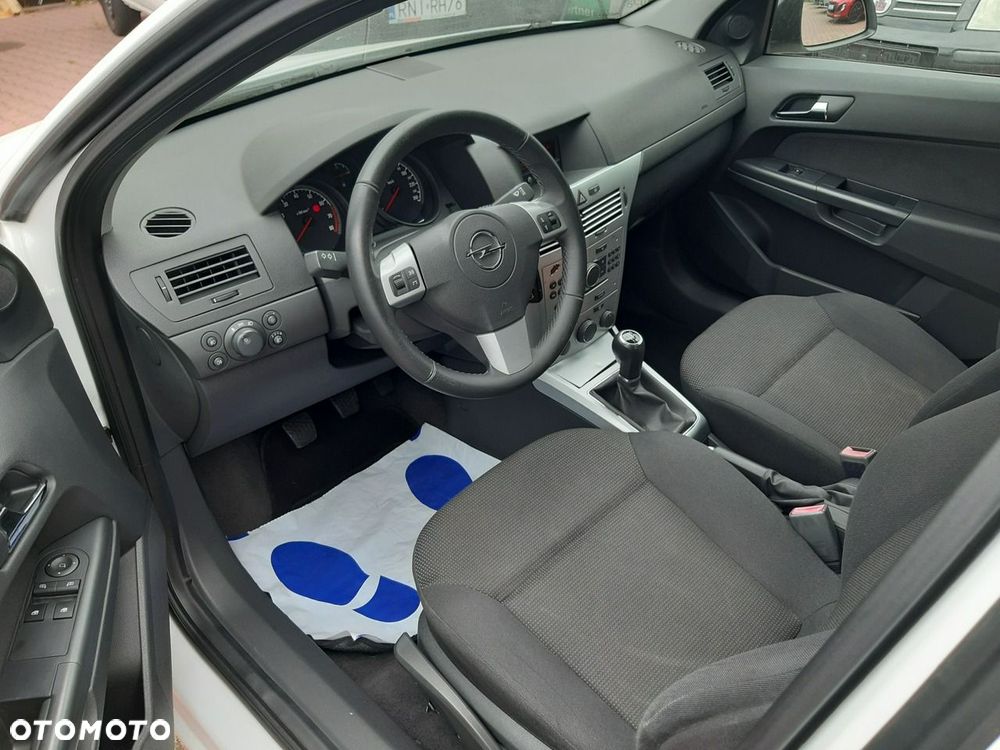 Opel Astra 1.6 Innovation - 15