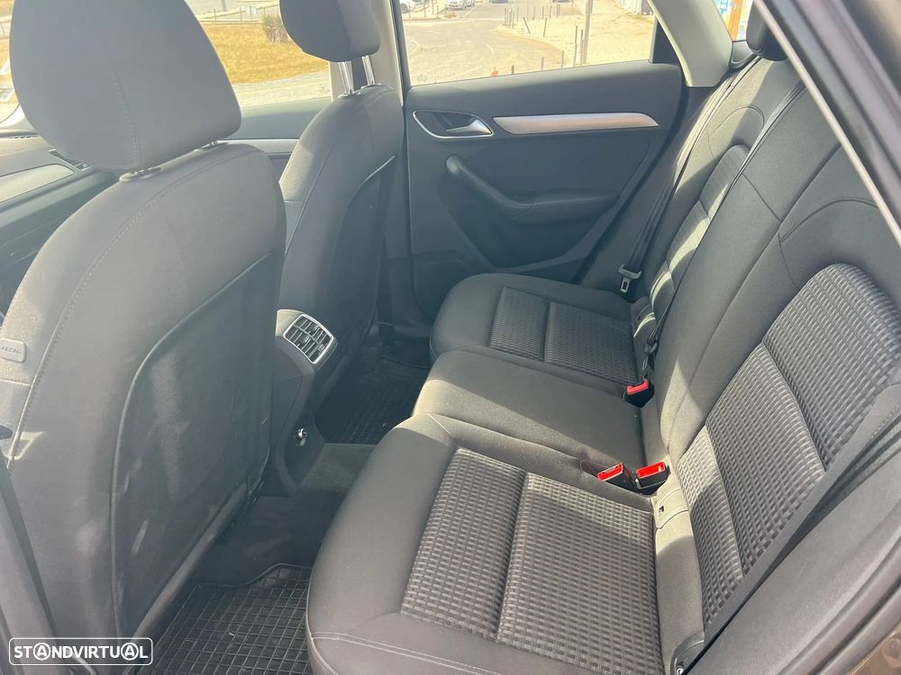 Audi Q3 2.0 TDI Sport - 31