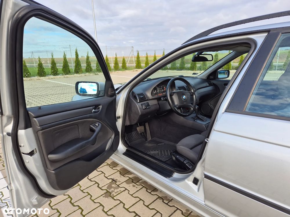 BMW Seria 3 - 18