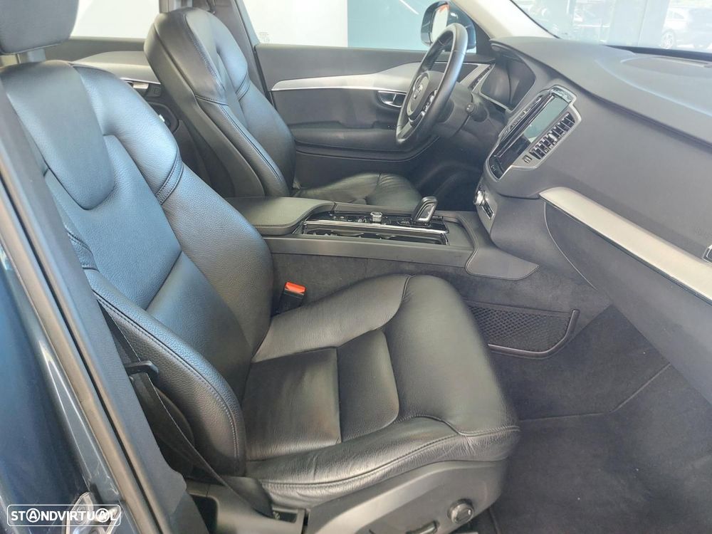 Volvo XC 90 2.0 T8 PHEV Momentum Plus AWD - 28