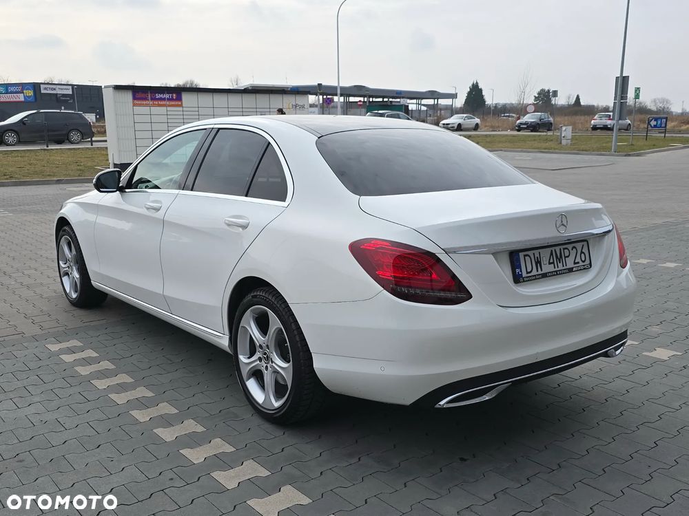 Mercedes-Benz Klasa C 180 9G-TRONIC - 3
