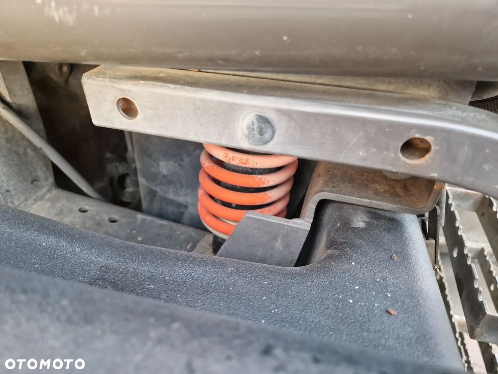 Renault Ares 616RZ, 2004r, 116KM - 10