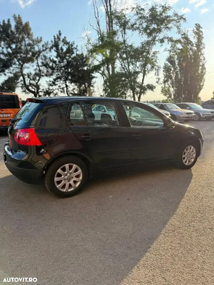 Volkswagen Golf - 4