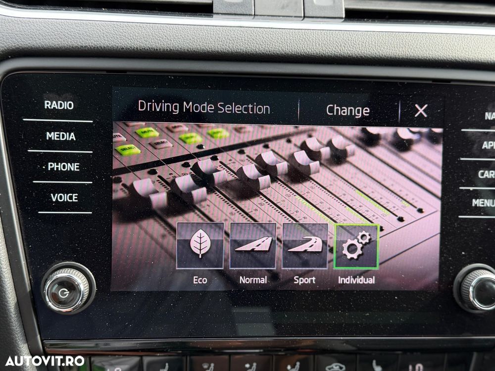 Skoda Octavia 2.0 TDI (Green tec) 4x4 DSG RS - 30