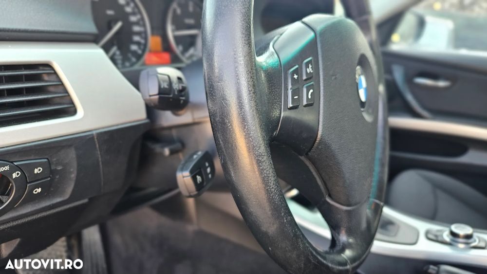 BMW Seria 3 318d Aut. Blue Performance Modern Line - 19
