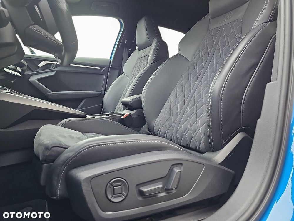 Audi S3 Sportback - 12