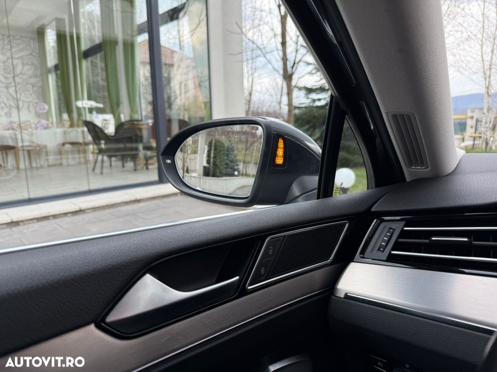 Volkswagen Passat 2.0 TDI SCR Elegance - 26