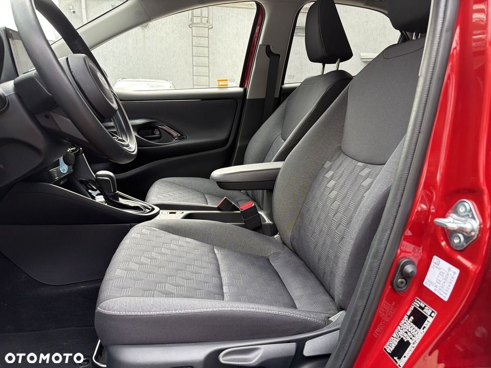 Toyota Yaris Hybrid 1.5 Style - 23