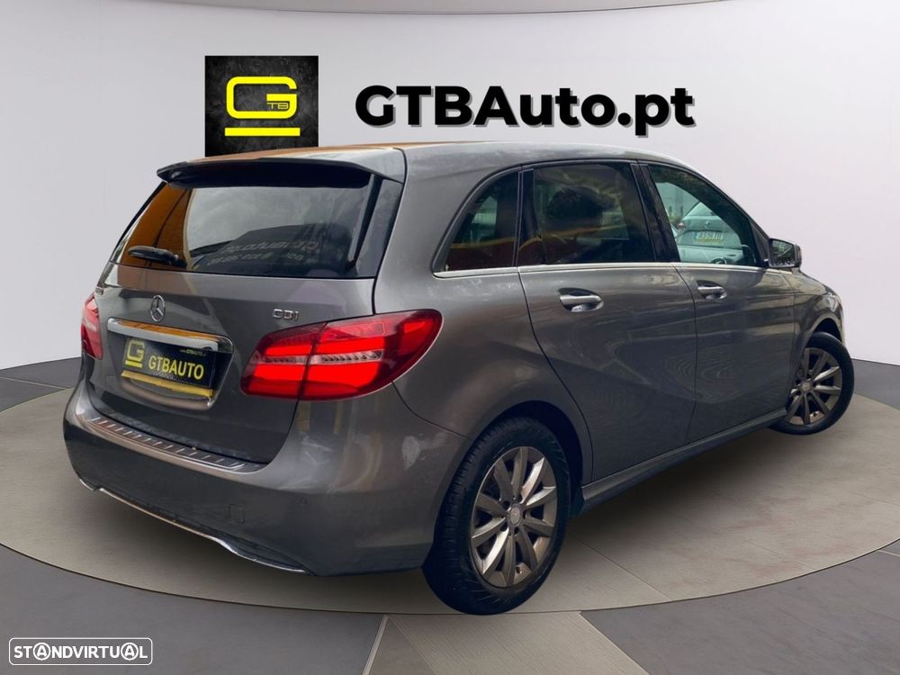Mercedes-Benz B 180 d Style - 6