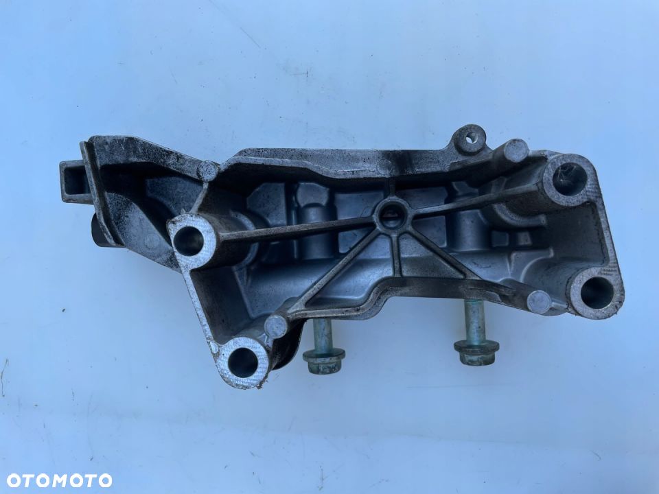 ŁAPA SILNIKA VW GOLF IV 1.6 FSI BAD 036199275R - 3