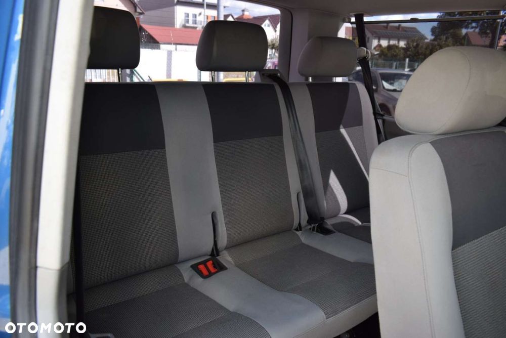 Volkswagen Caravelle - 19