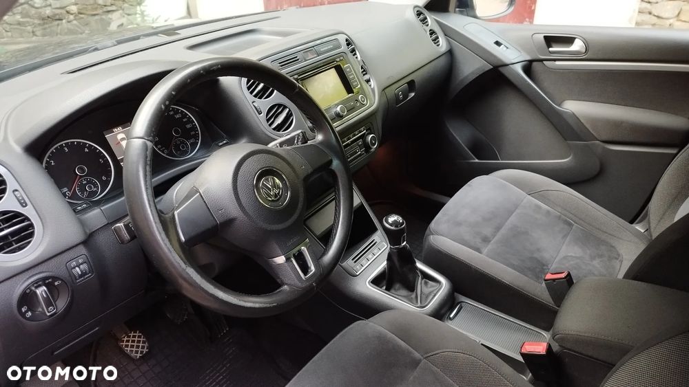 Volkswagen Tiguan - 12