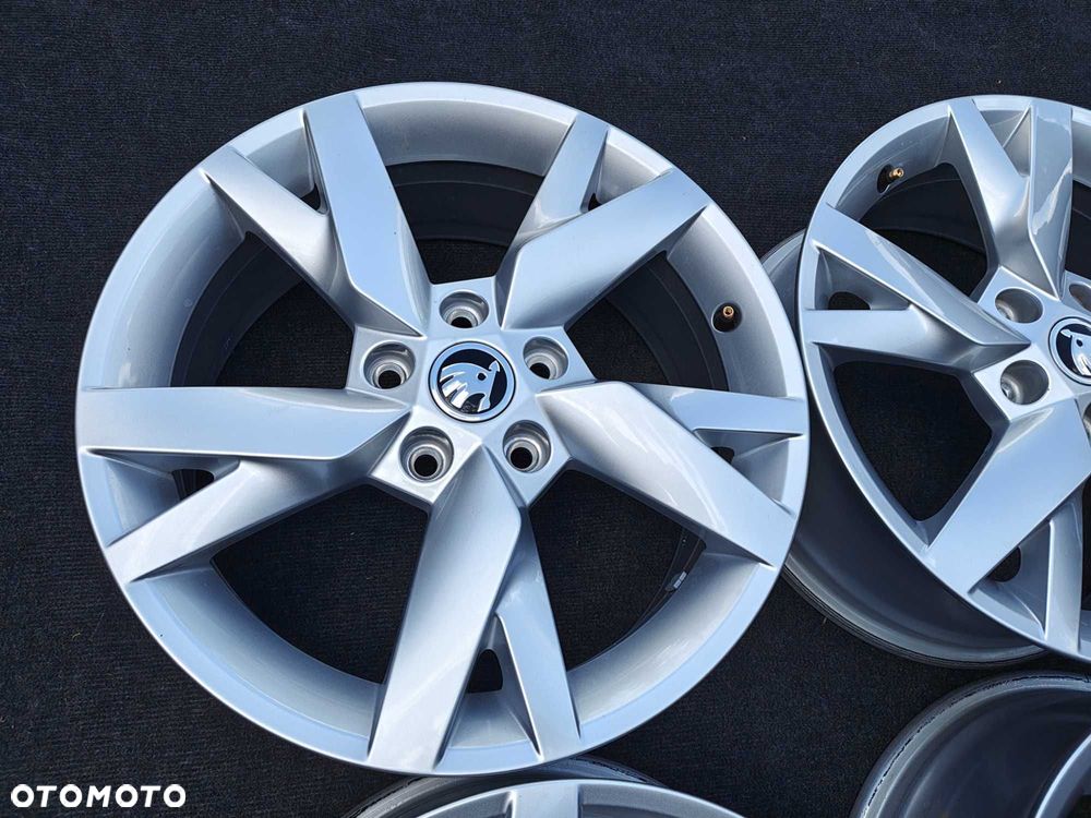 Felgi Aluminiowe 17 5x112 Skoda Octavia Karoq Yeti - 13