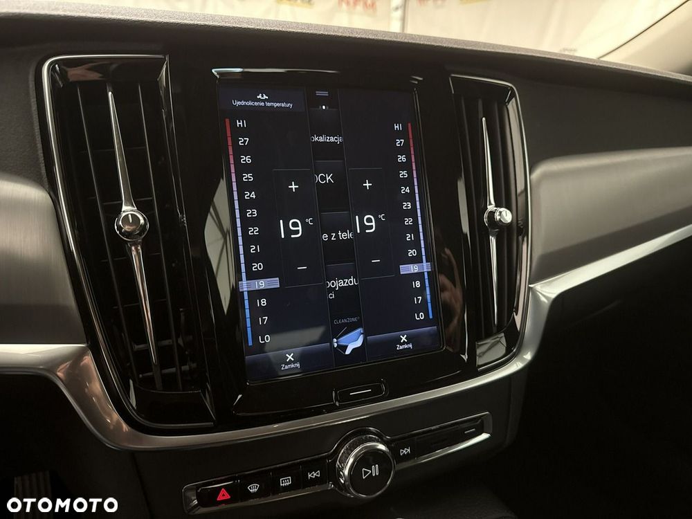 Volvo S90 - 28