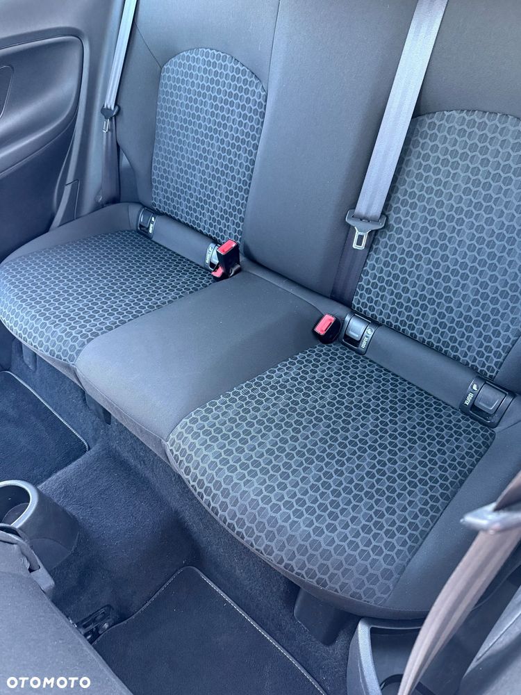 Opel Corsa 1.4 16V Cosmo - 13