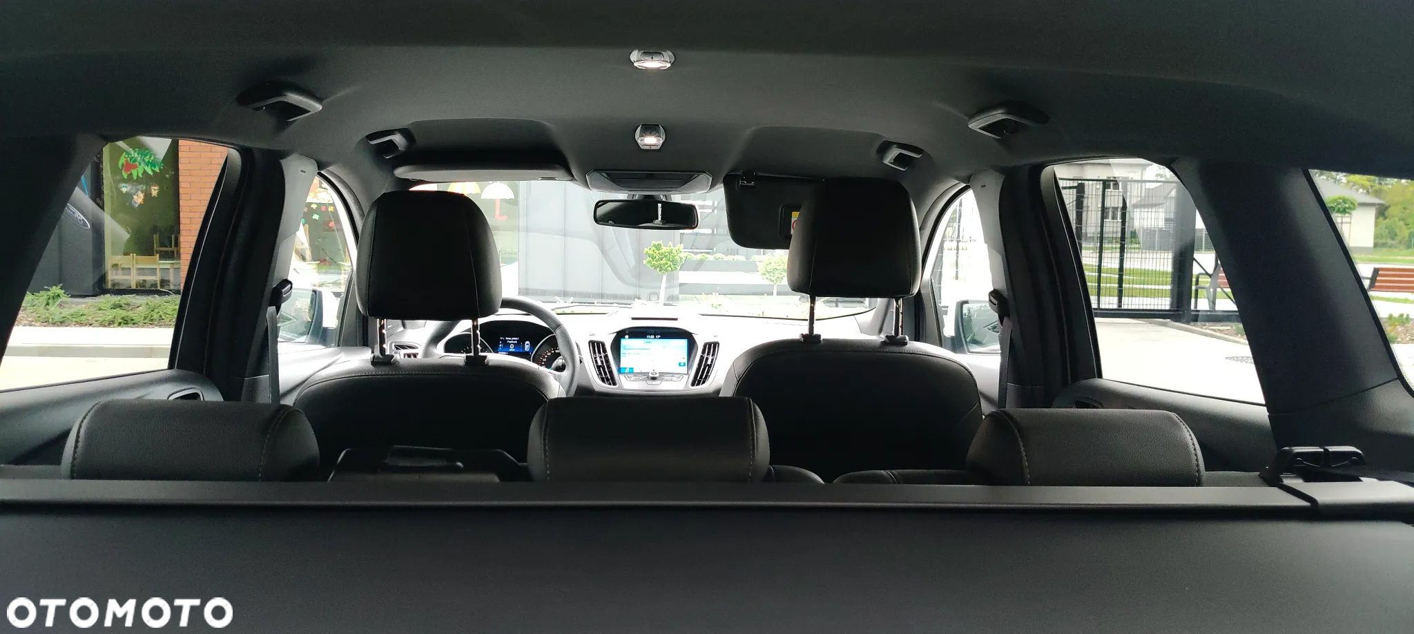 Ford Kuga 2.0 TDCi 2x4 ST-Line - 24