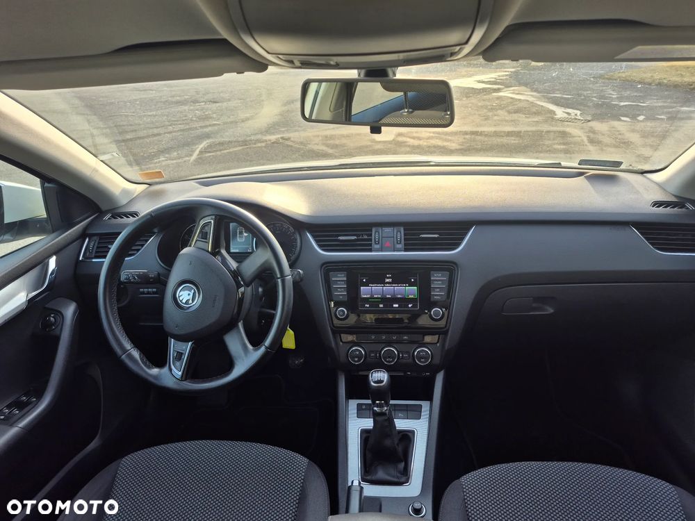 Skoda Octavia 1.4 TSI Active - 14