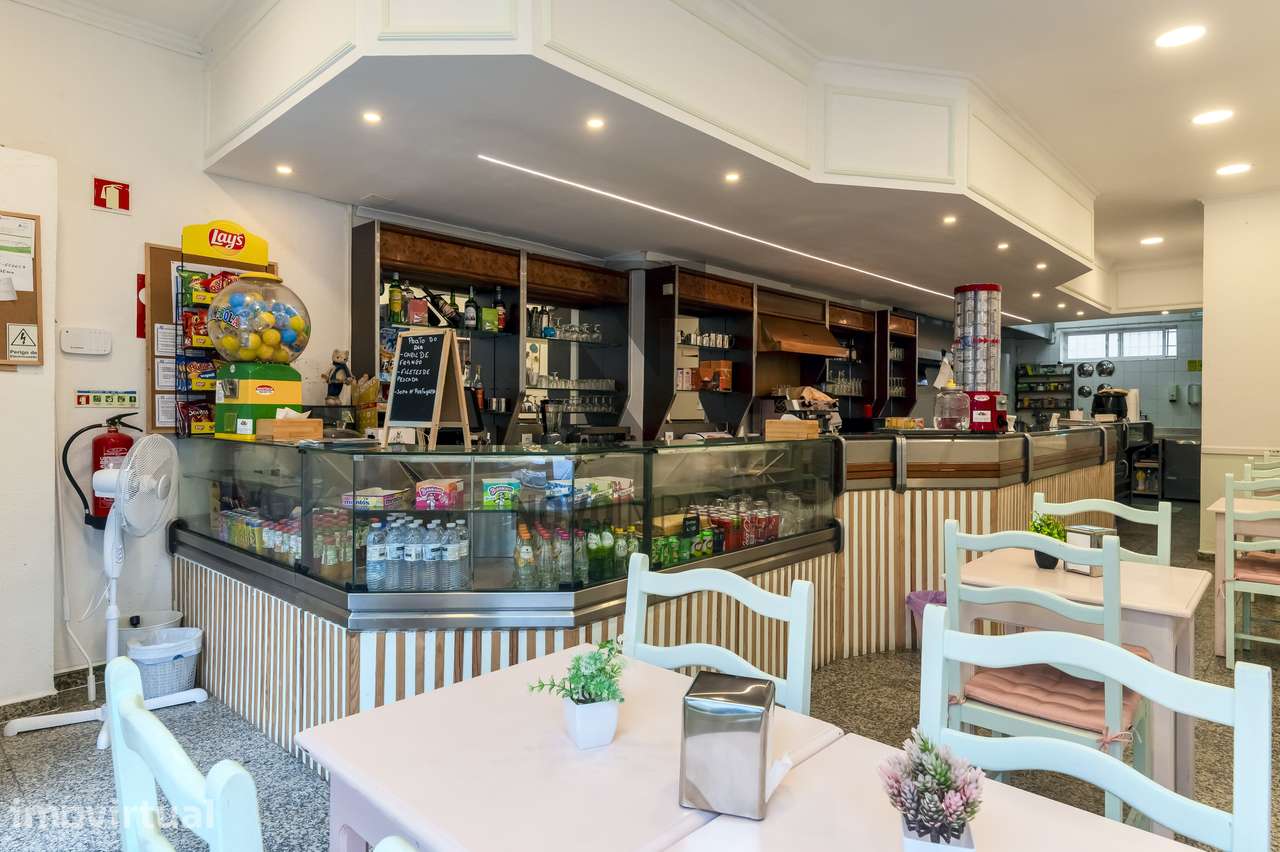 Snack-Bar/Restaurante em Funcionamento – Centro do Montijo - Grande imagem: 3/24