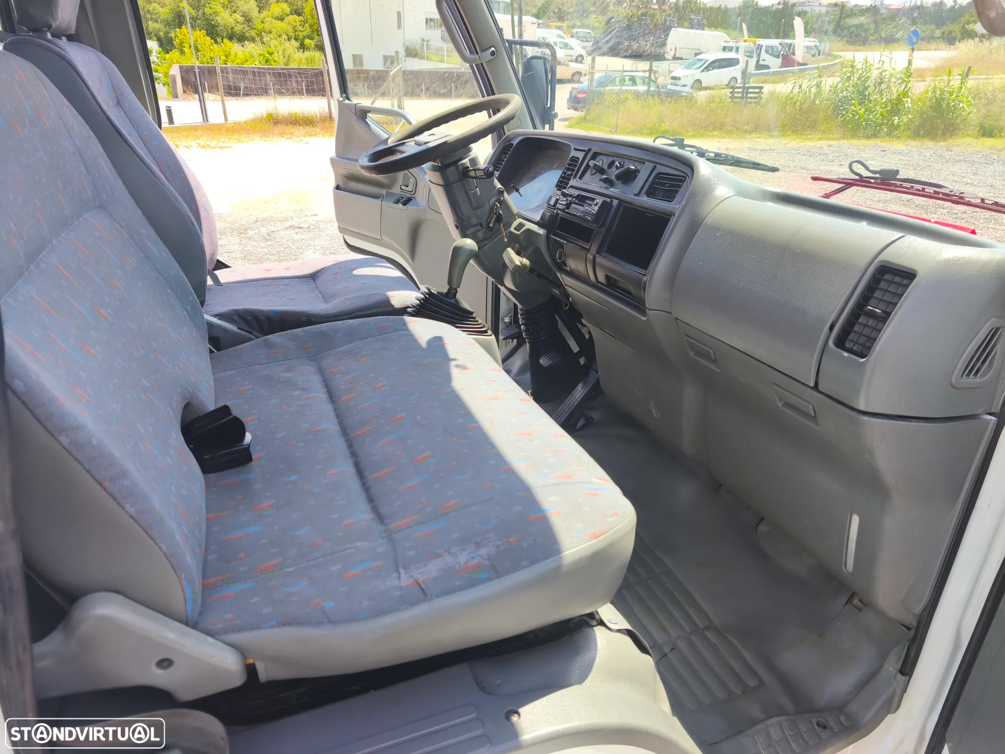 Mitsubishi Canter - 8