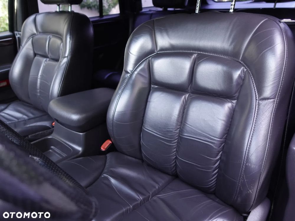 Jeep Grand Cherokee - 19