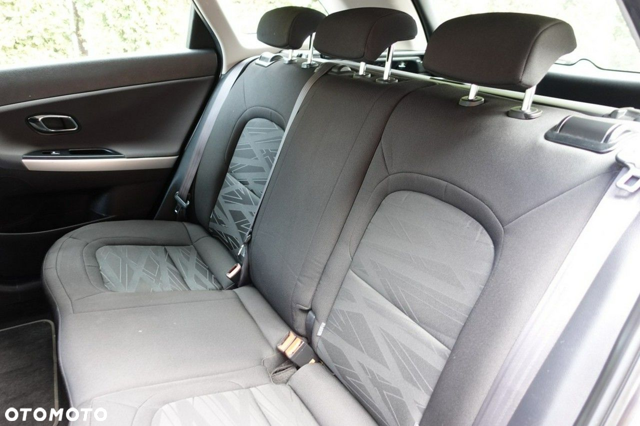 Kia Ceed - 15