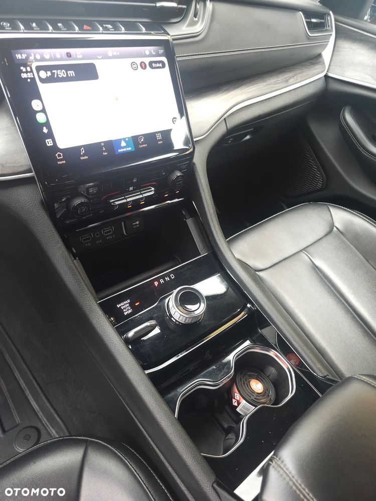 Jeep Grand Cherokee - 39
