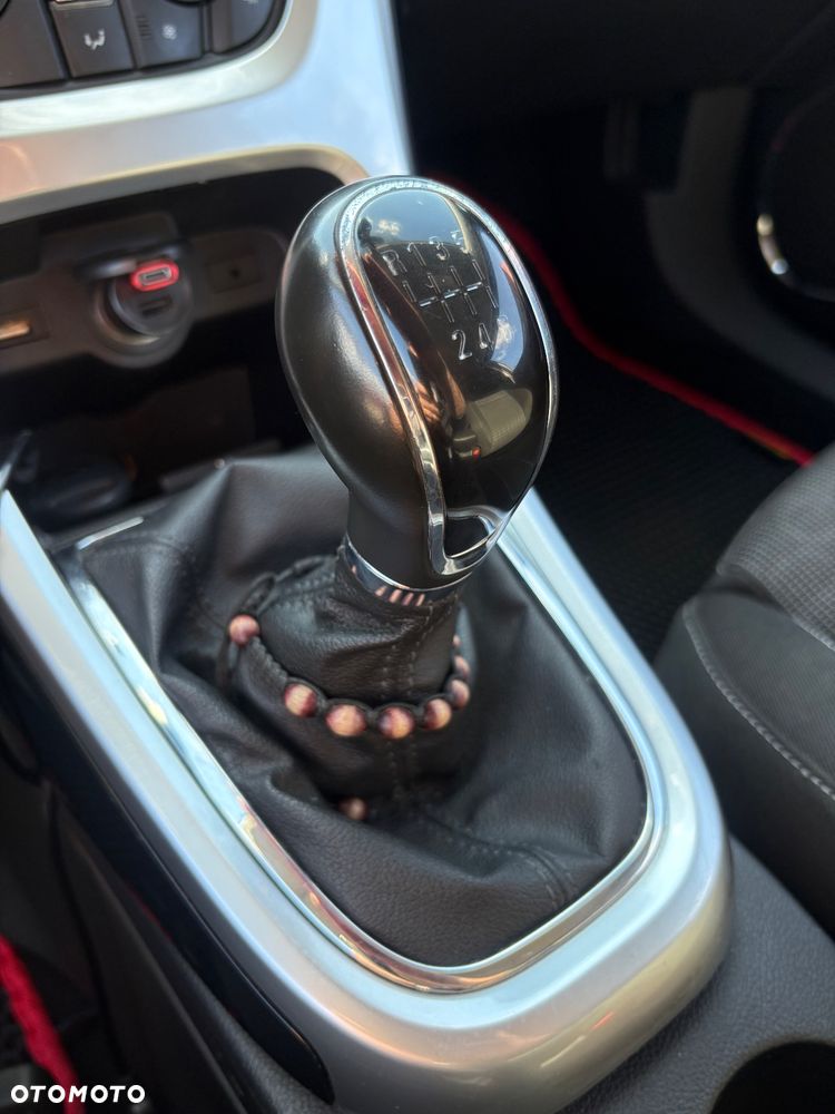 Opel Astra GTC 1.4 Turbo - 21