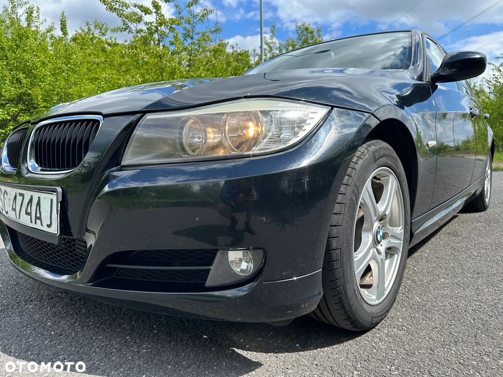 BMW Seria 3 320d DPF - 1