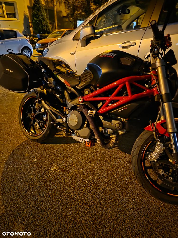 Ducati Monster - 13
