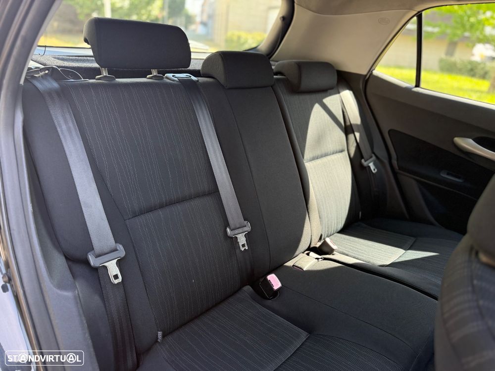 Toyota Auris 1.4 D-4D Sol - 8