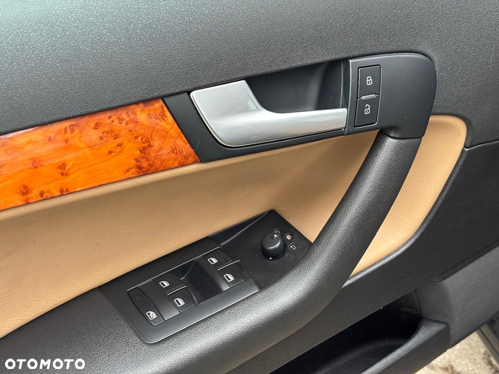 Audi A3 Sportback 1.4 TFSI Ambiente S tronic - 23