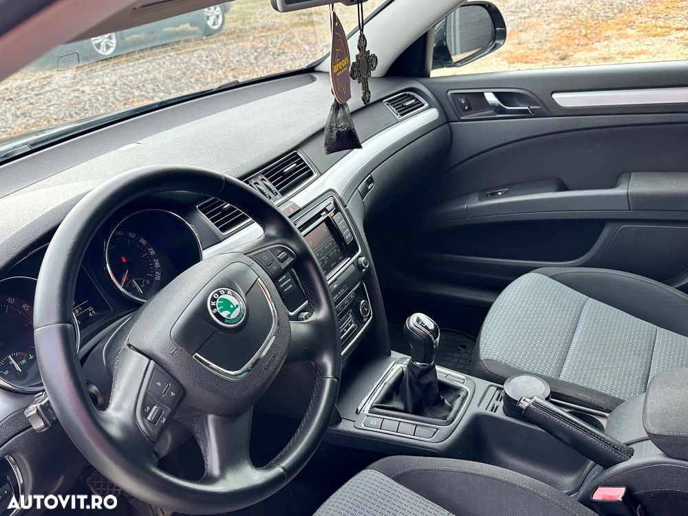Skoda Superb 2.0 TDI Elegance - 10