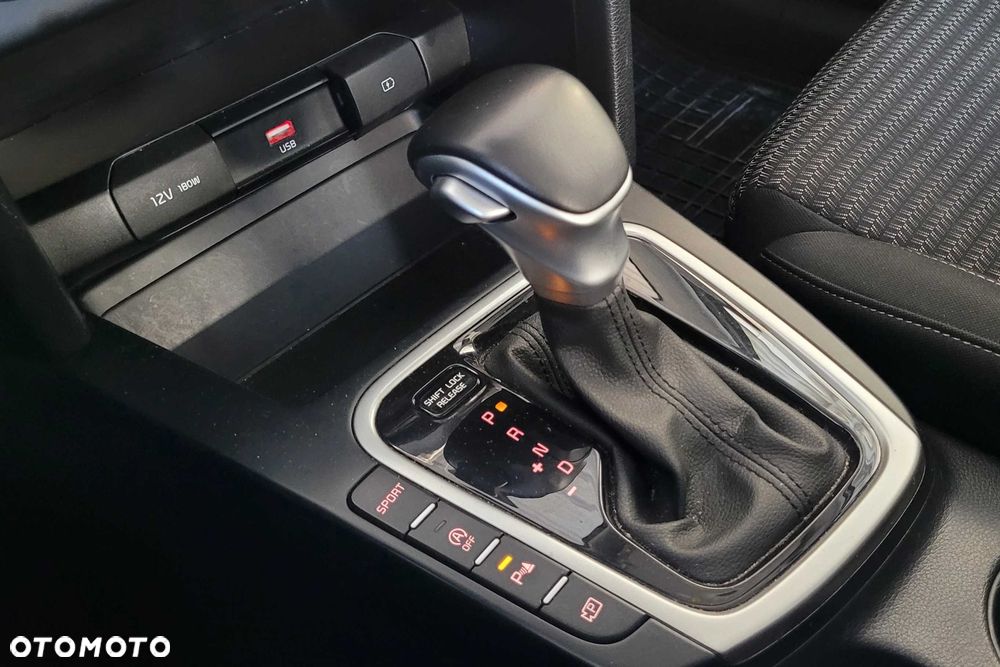 Kia Ceed - 5